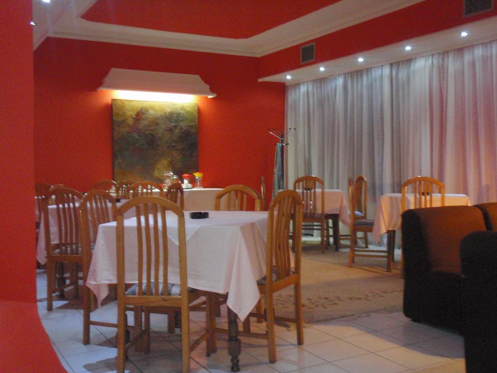 Hotel Aldi Cagllavice 餐厅 照片